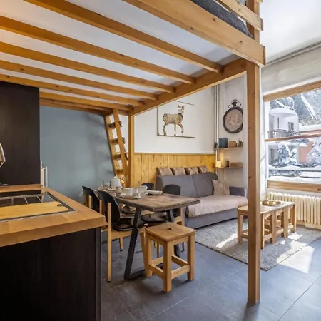 Apartamento Warm Haven In With Balcony *