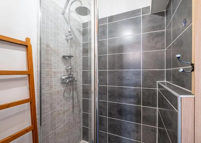 Warm Haven In With Balcony Chamonix